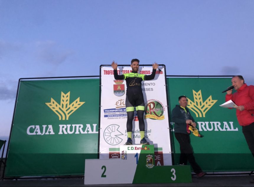 Moisés Dueñas vence en Coreses