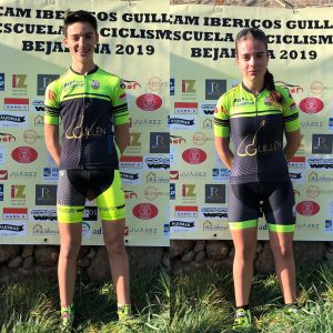 Natalia Ovejero y Rodrigo Hernández, con la selección de Castilla y León para disputar el campeonato de España escolar