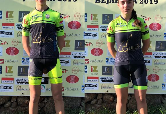 Natalia Ovejero y Rodrigo Hernández, con la selección de Castilla y León para disputar el campeonato de España escolar