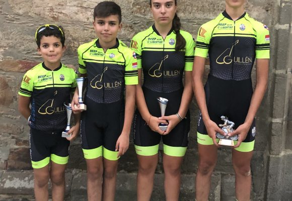 DAVID MARTÍN, IVAN IZQUIERDO Y NATALIA OVEJERO SUBCAMPEONES DE CASTILLA Y LEÓN, RODRIGO HERNÁNDEZ TERCERO.